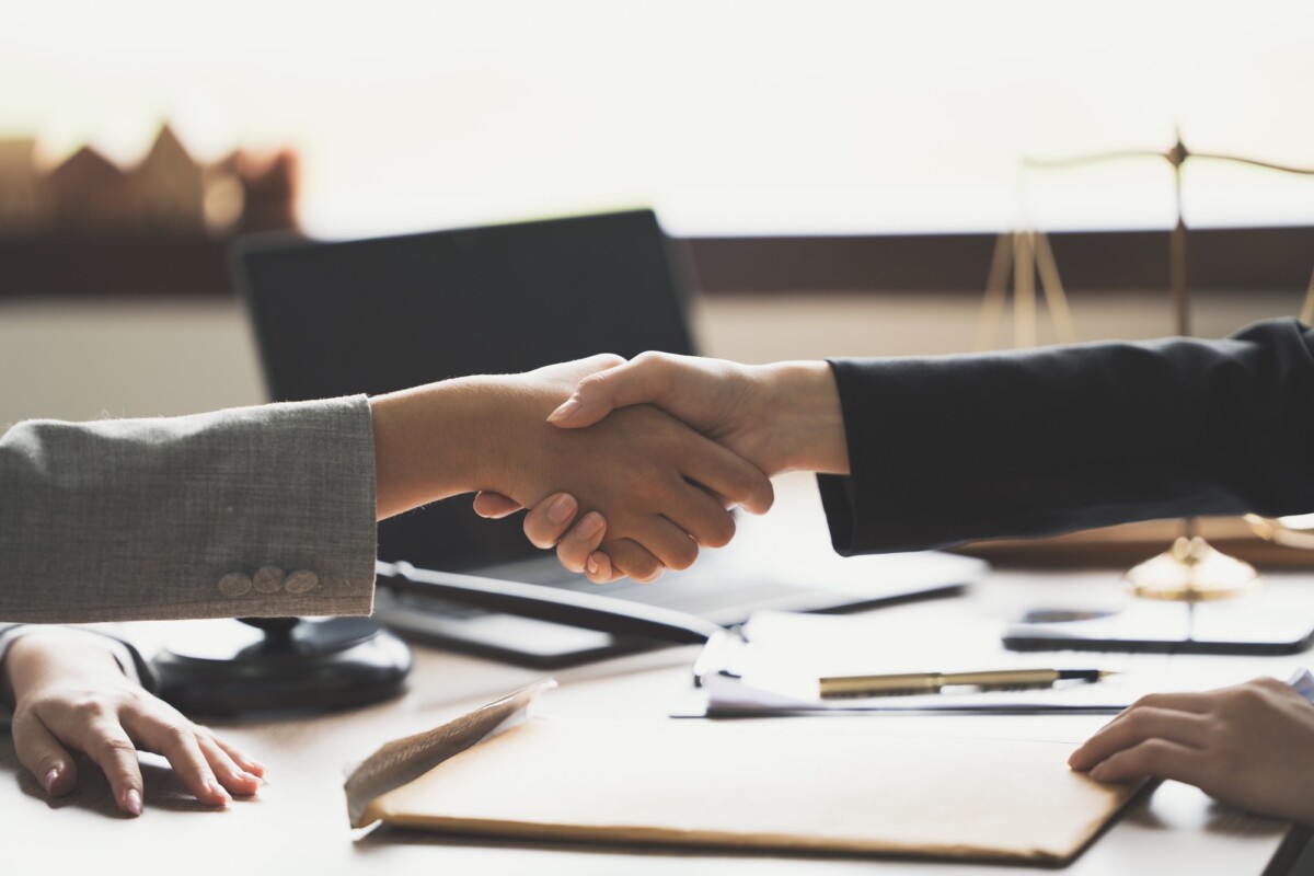 Hiring Now: Personal Injury Attorney Jobs with Competitive Pay & Benefits!