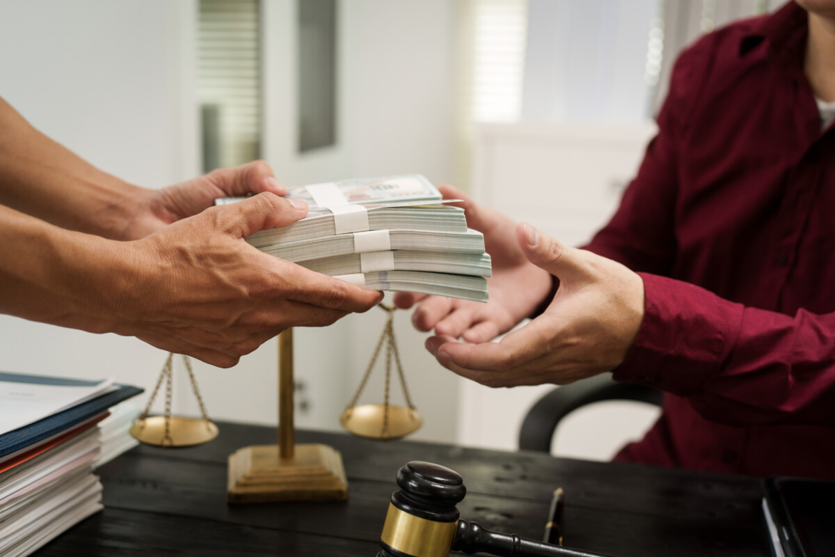 Divorce Attorney Costs – Tips to Save Money on Legal Fees