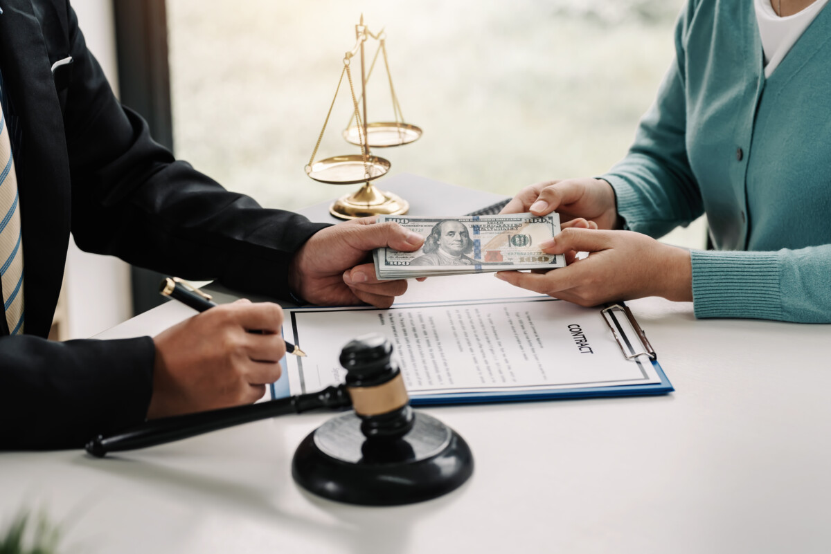 average cost of a divorce attorney in texas