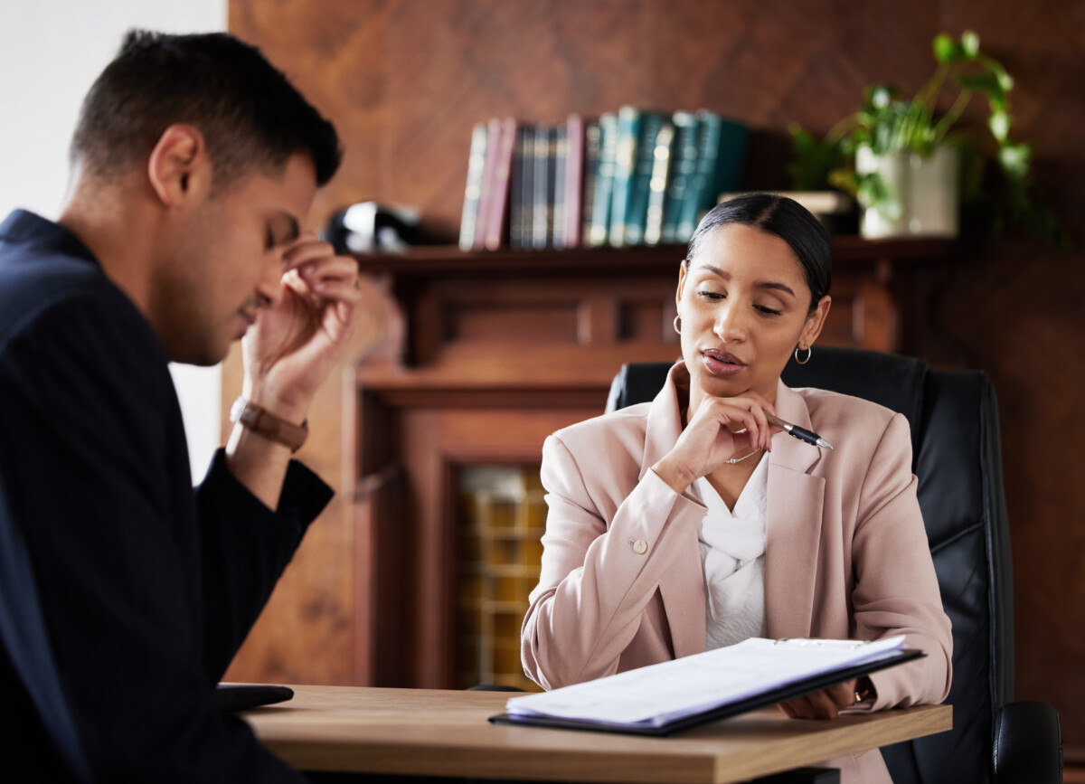 how much does it cost to have a divorce lawyer