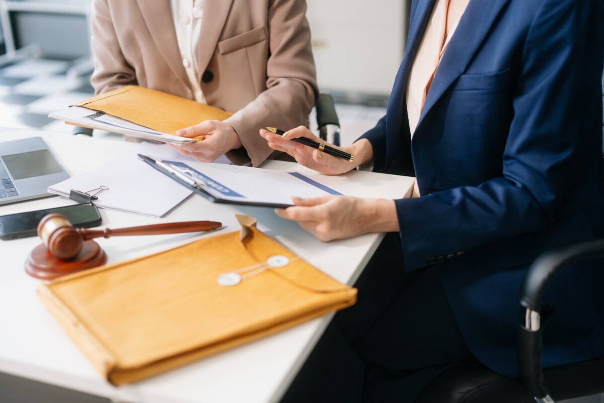 Can You Sue an Individual in a Class Action Lawsuit?